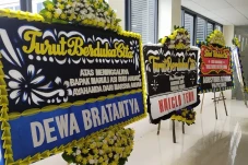 Rumah Duka Dipenuhi...