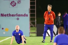 Taktik Belanda Dikritik,...