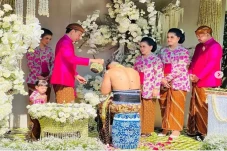 Jokowi Bagikan Foto...