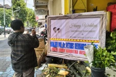 Pedagang Karangan Bunga...