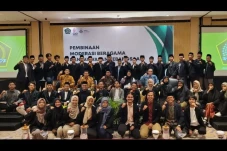 Derasnya Informasi,...