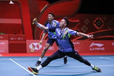 Fajar/Rian Pantang Lengah,...