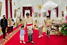 Pernikahan Kaesang-Erina,...