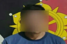 Sadis! Sopir Angkot...