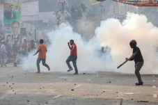 Desak Pemilu Baru, Puluhan...