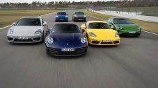 Porsche Jadi Merek Mobil...