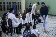 Unggah Foto Kaesang...