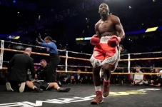 Terence Crawford KO...