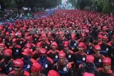 Buruh Kecewa Gubernur...