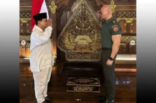 Terima Pangkat Letkol...