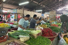 Cek Harga Kebutuhan...