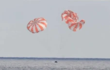 Kapsul Orion Tiba di...