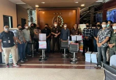 Kejati Jatim Terima...