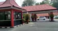Mobil Perampok Rumah...
