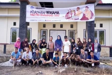Upaya Sang Maestro Wariskan...
