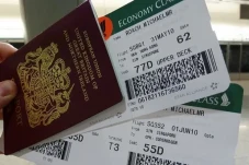 7 Tips Berburu Tiket...