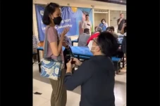 Viral! Momen Pria Lamar...