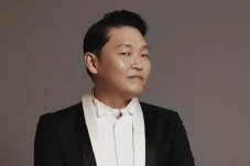 8 Artis Korea Lulusan...
