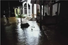 Sungai Bakah Meluap...
