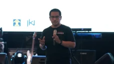 Lisensi dalam Usaha...