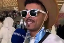Kocaknya Penggemar Arab...