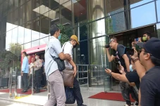 Tiba di Gedung KPK,...