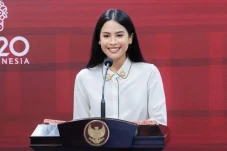 Tips Tampil Modis dengan...