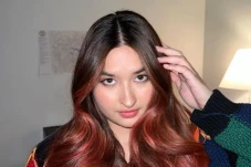 Stephanie Poetri Sempat...