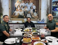 Terima Pangkat Letkol...