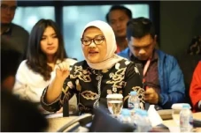 Menaker Persilakan Pengusaha...