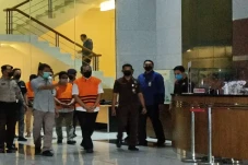 Sahat Tua Simanjuntak...