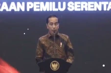 Jokowi: Politik Uang...