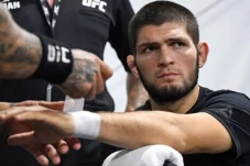Khabib Siapkan Trah...