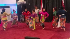 Wow! Tarian Khas Indonesia...