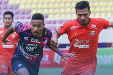 Hasil Liga 1 2022/2023:...