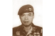 2 Panglima Kodam yang...