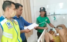 Gara-gara Air Parit,...