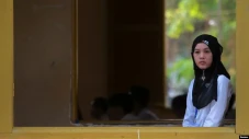 Agama Warga Negara Kamboja...