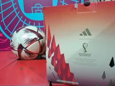 Ingin Beli Bola Asli...
