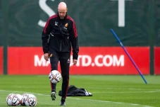 Erik ten Hag Cemas Pemain...