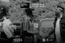 Membanggakan, Film Evakuasi...