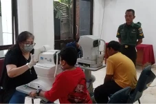 MNC Peduli Bersama Essilor...