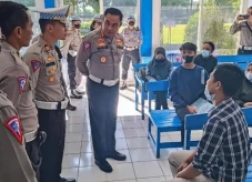 Sidak Pelayanan SIM...