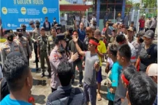 Puluhan Sopir di Sintang...