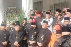 Disaksikan Foke dan...
