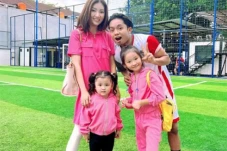 Hari Ibu, Thalia Anak...