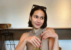 5 Artis Cantik Dengan...