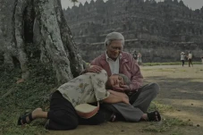 Mengharukan, Pasangan...