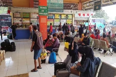 Jelang Libur Nataru,...