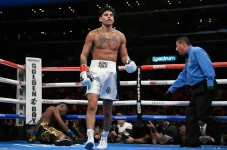 Ryan Garcia Punya Pukulan...